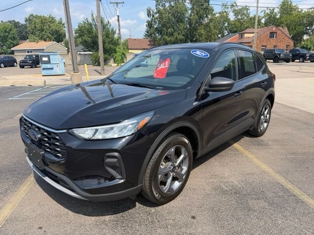 Certified 2025 Ford Escape ST-Line AWD/4WD image 10