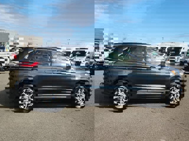 Certified 2022 Ford Edge SEL w/ Convenience Package image 4