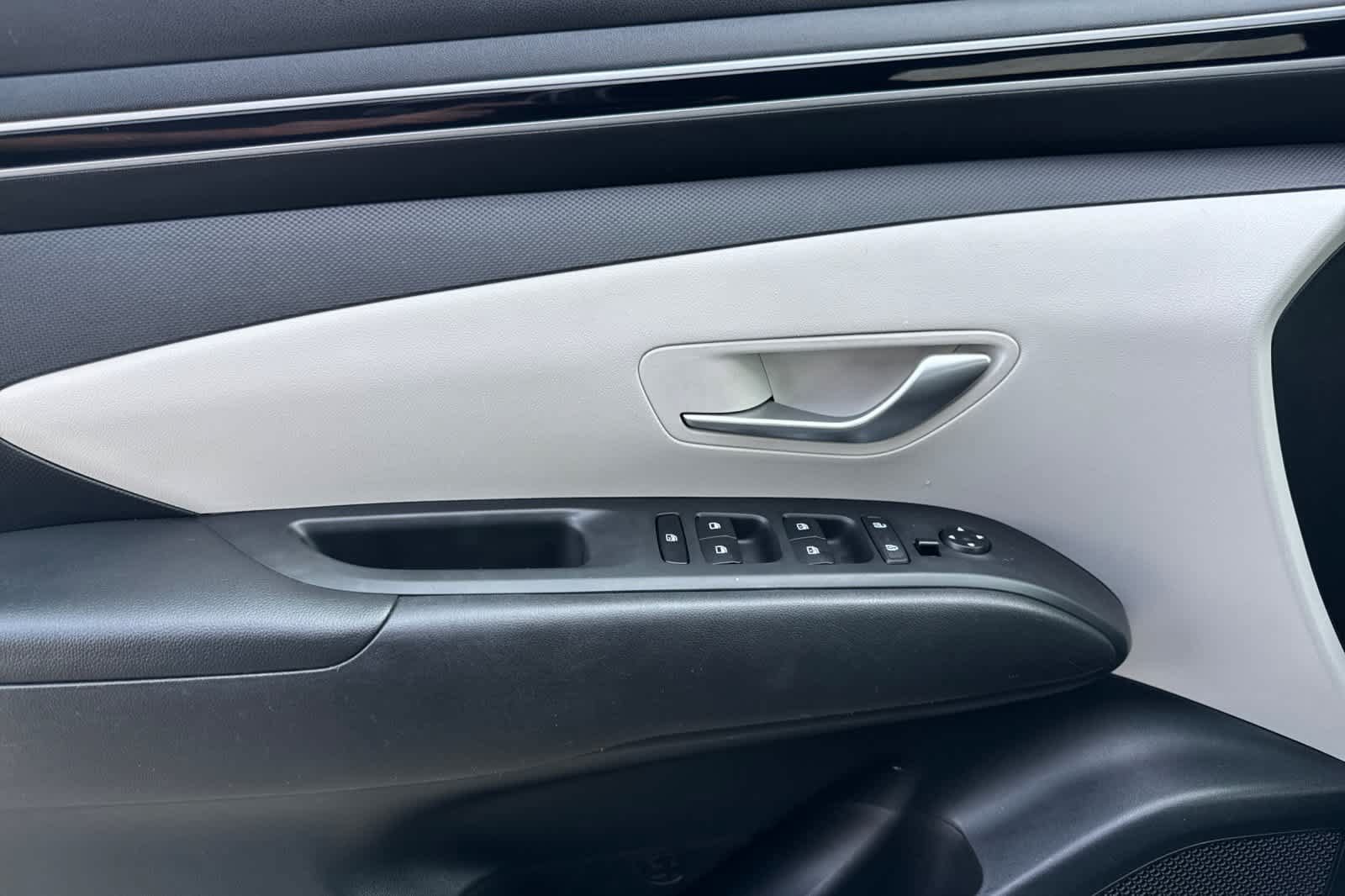 Used 2022 Hyundai Tucson SEL FWD image 12
