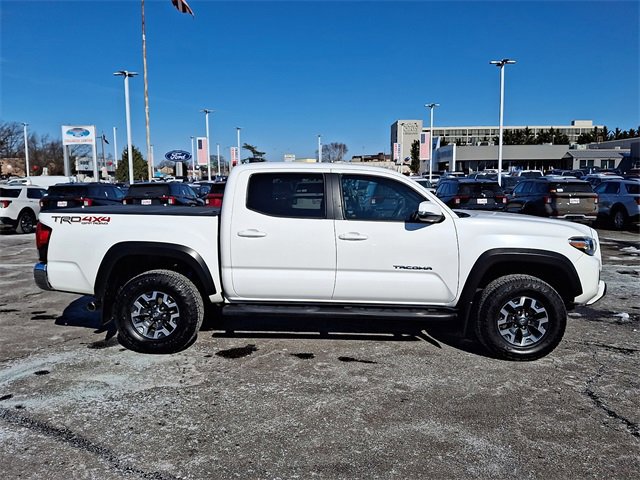 Used 2018 Toyota Tacoma TRD Off-Road image 5