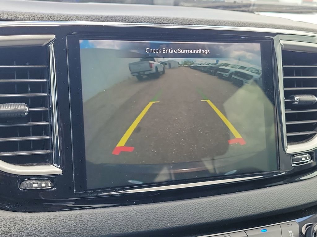 Used 2023 Chrysler Pacifica Touring-L FWD image 29
