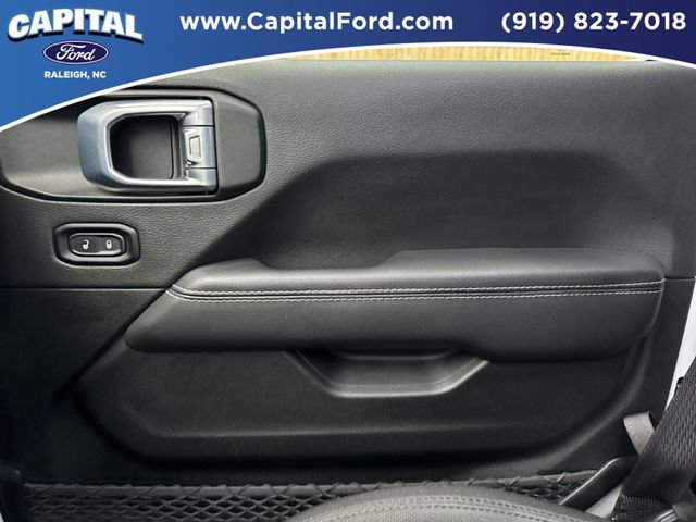 Used 2022 Jeep Wrangler Unlimited Sahara image 27