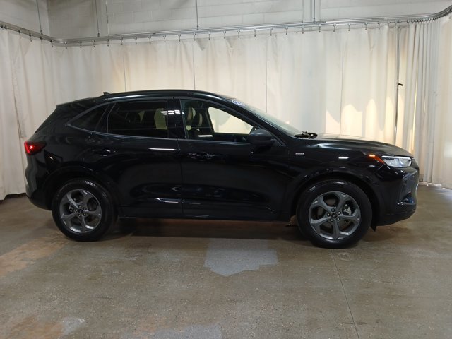 Certified 2023 Ford Escape ST-Line w/ Tech Pack #1 image 5