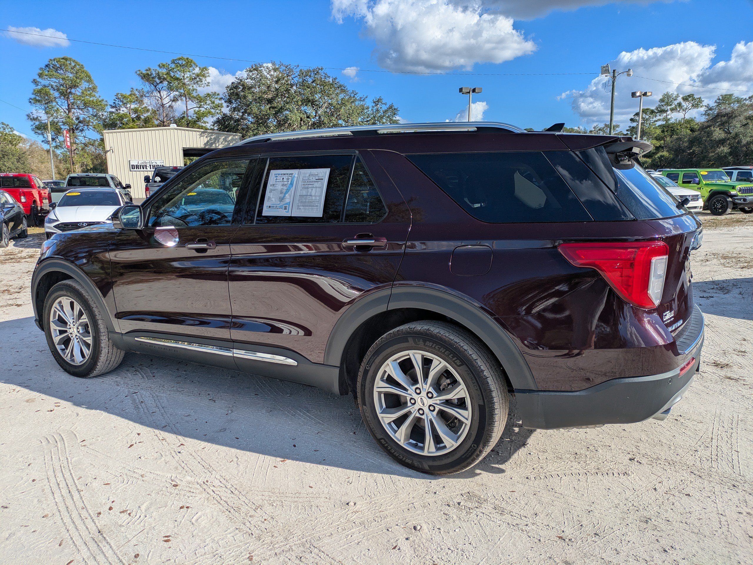 Certified 2023 Ford Explorer Limited w/ Limited Technology Package AWD/4WD image 5