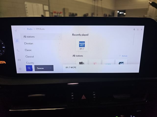 Used 2024 Lexus ES 350 Ultra Luxury w/ Accessory Package (Z2) FWD image 20