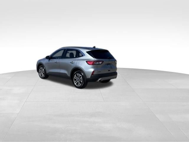 Certified 2022 Ford Escape SEL w/ Technology Package image 3