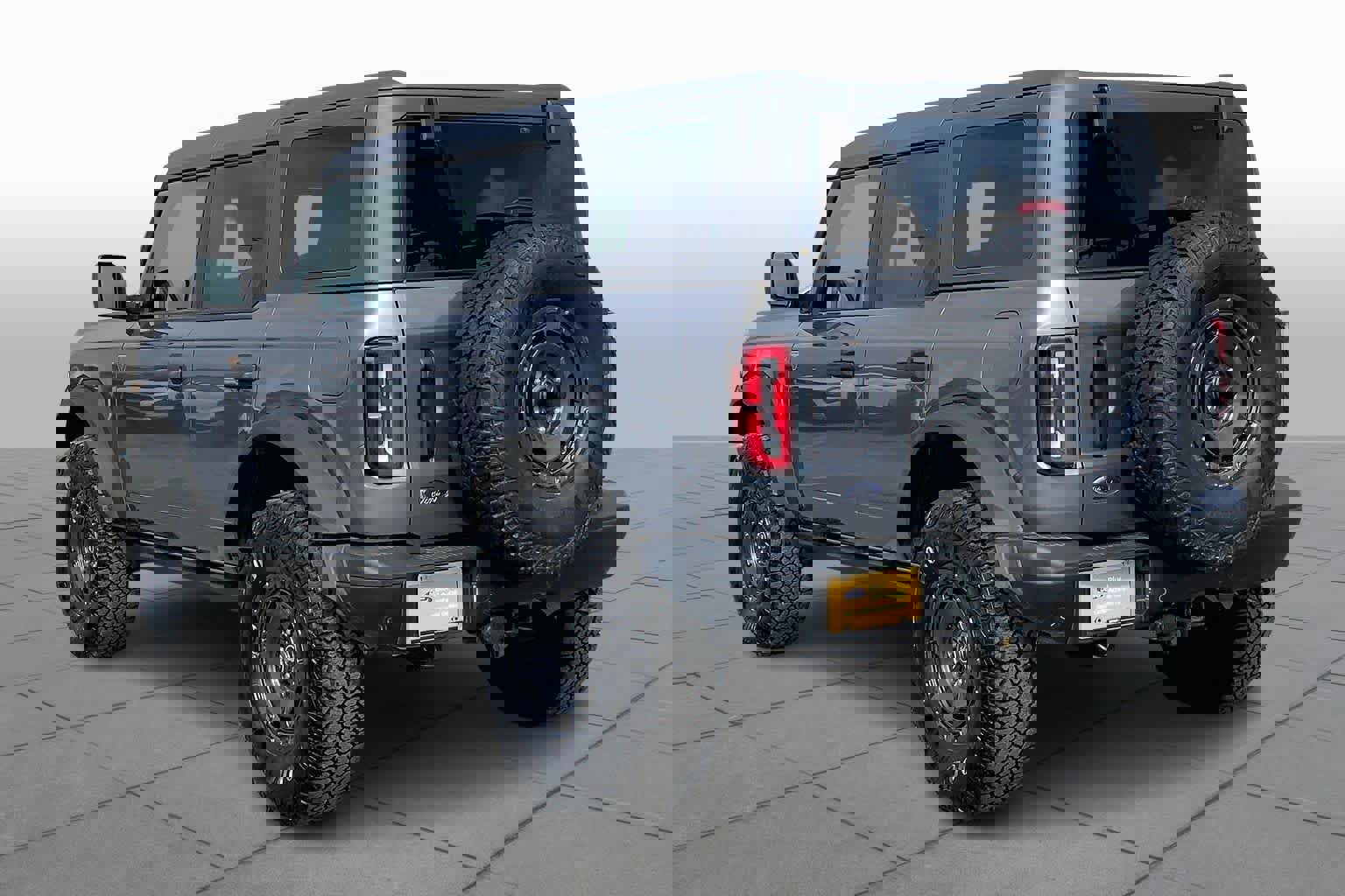 Certified 2025 Ford Bronco Badlands w/ Sasquatch Package image 4