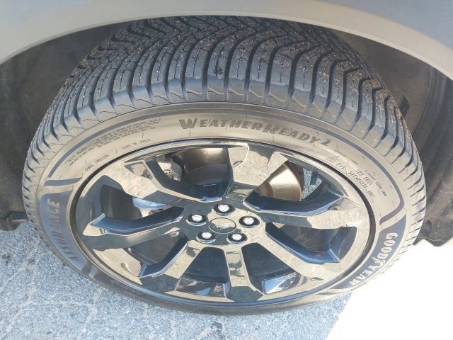 Certified 2022 Ford Explorer ST-Line image 14