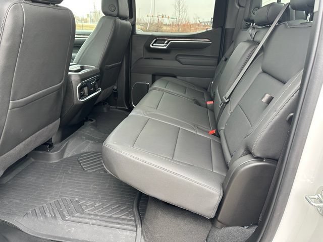 Used 2025 Chevrolet Silverado 1500 LTZ AWD/4WD image 13