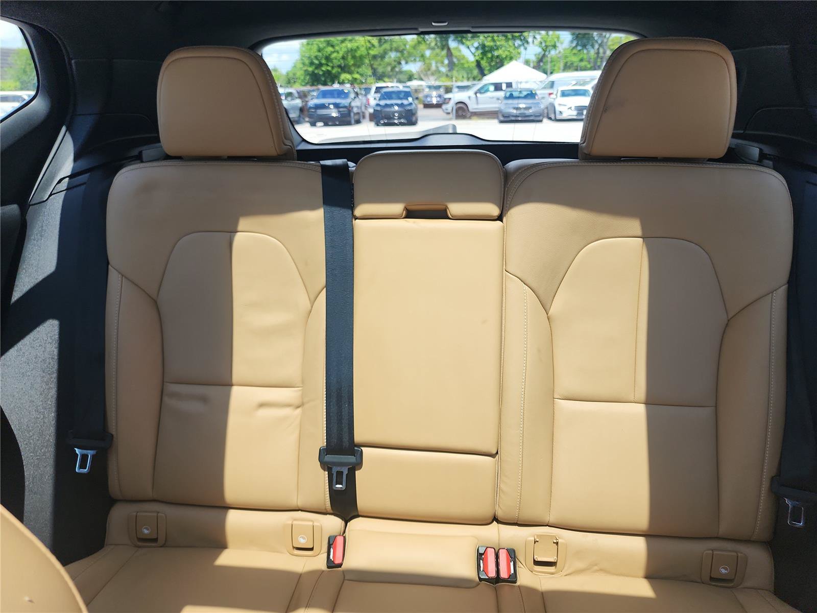 Used 2020 Volvo XC40 T4 Inscription w/ Protection Package Premier FWD image 14