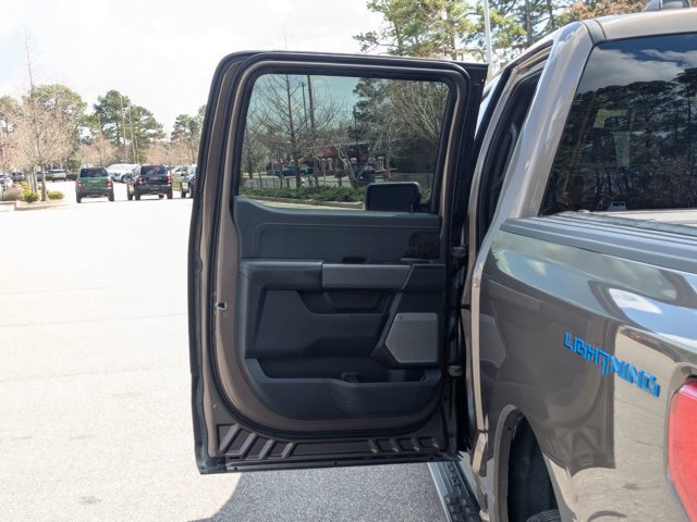 Certified 2023 Ford F150 Lightning Lariat w/ Equipment Group 511A High image 30