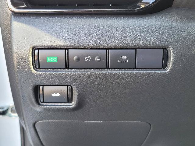 Used 2023 Nissan Sentra SV FWD image 26