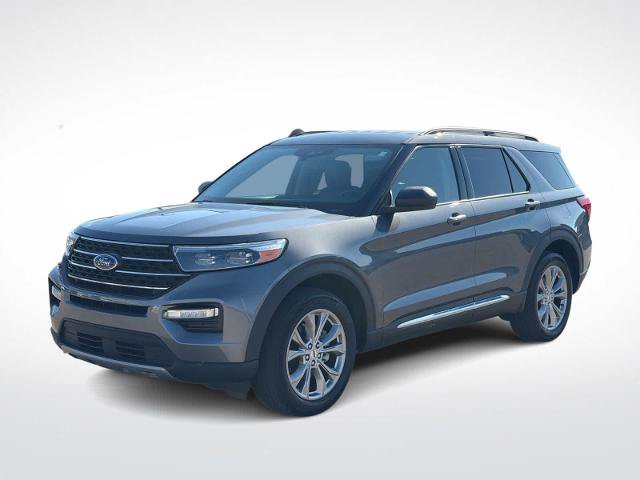Certified 2023 Ford Explorer XLT w/ Equipment Group 202A AWD/4WD image 4
