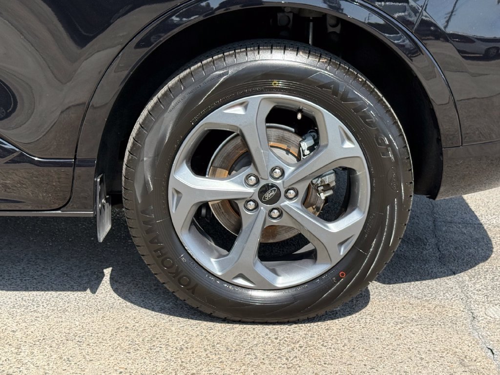 Certified 2024 Ford Escape ST-Line Select w/ Tech Pack #1 AWD/4WD image 18