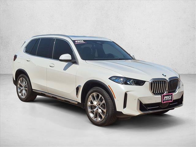 Used 2025 BMW X5 xDrive40i w/ Premium Package AWD/4WD image 3
