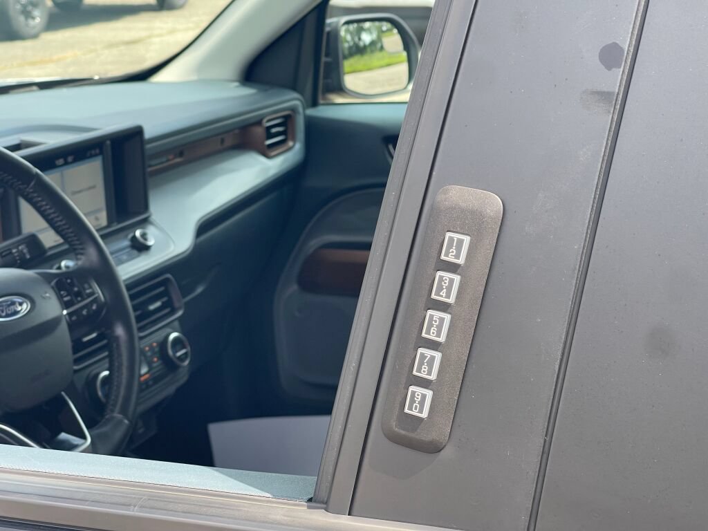 Certified 2022 Ford Maverick Lariat FWD image 38