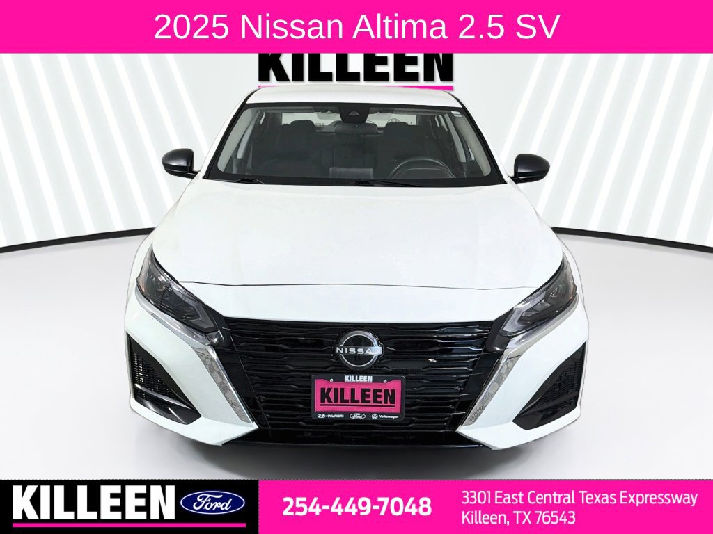 Used 2025 Nissan Altima 2.5 SV FWD image 2