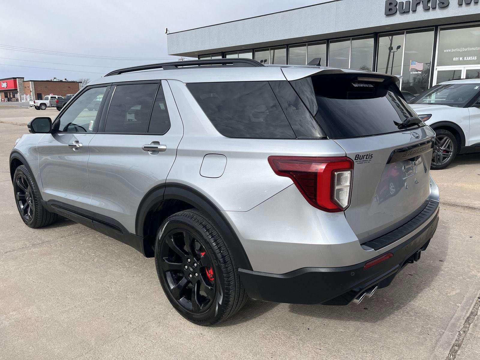 Certified 2023 Ford Explorer ST w/ Equipment Group 401A image 3