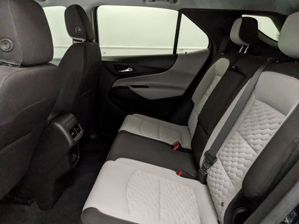 Used 2021 Chevrolet Equinox LT w/ Driver Convenience Package image 17