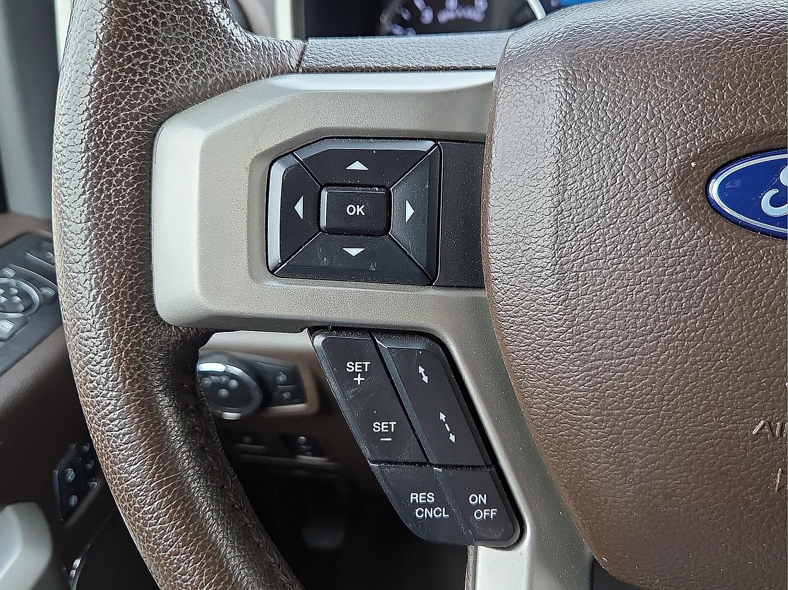 Certified 2022 Ford F250 King Ranch w/ King Ranch Ultimate Package AWD/4WD image 22
