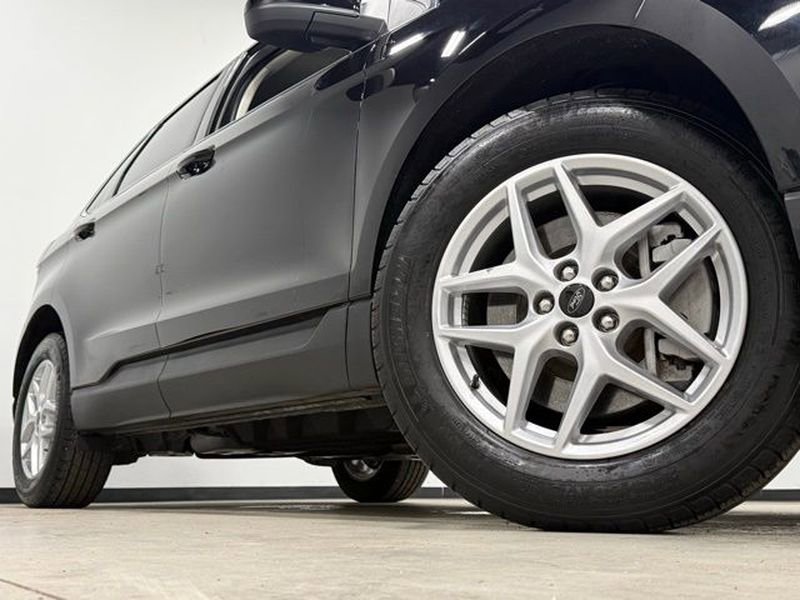Certified 2023 Ford Edge SEL w/ Convenience Package image 3