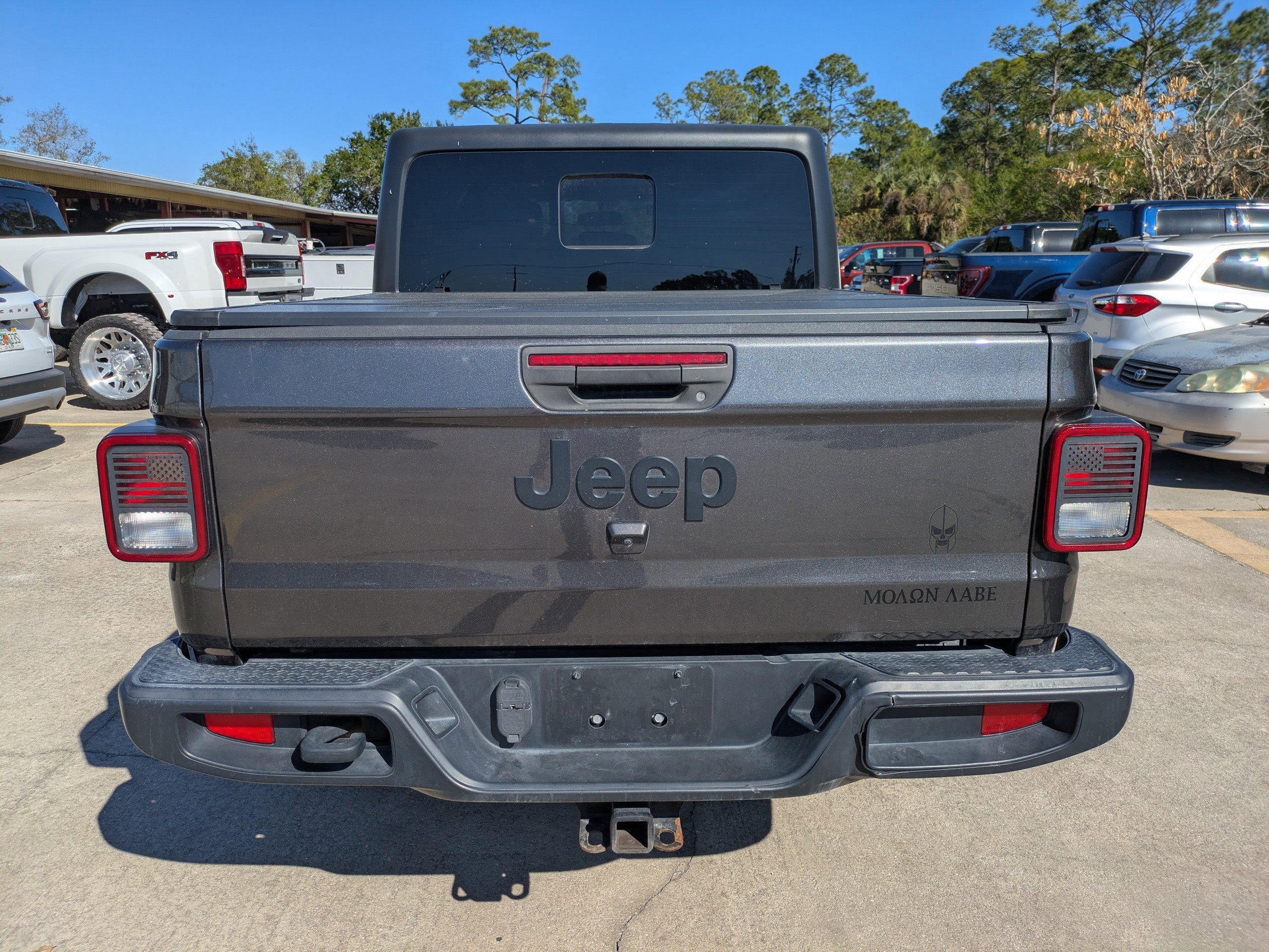 Used 2021 Jeep Gladiator Willys image 4