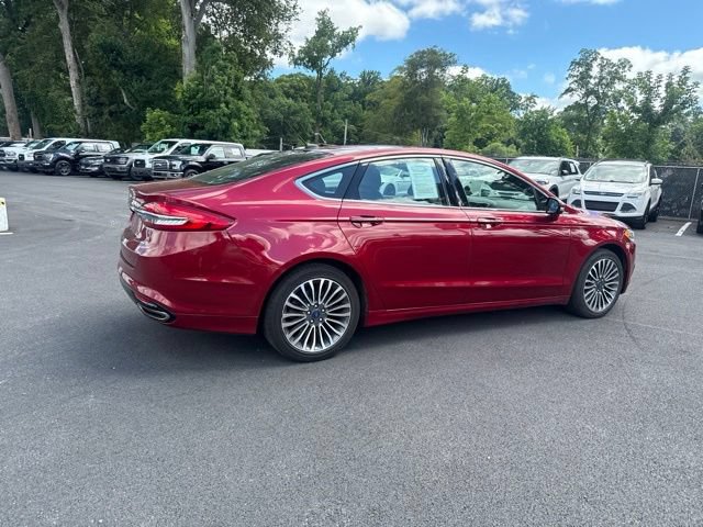 Certified 2017 Ford Fusion SE w/ Fusion SE Technology Package FWD image 8