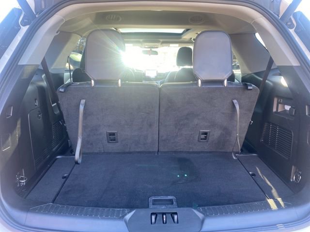 Certified 2022 Ford Explorer XLT w/ Equipment Group 202A image 10