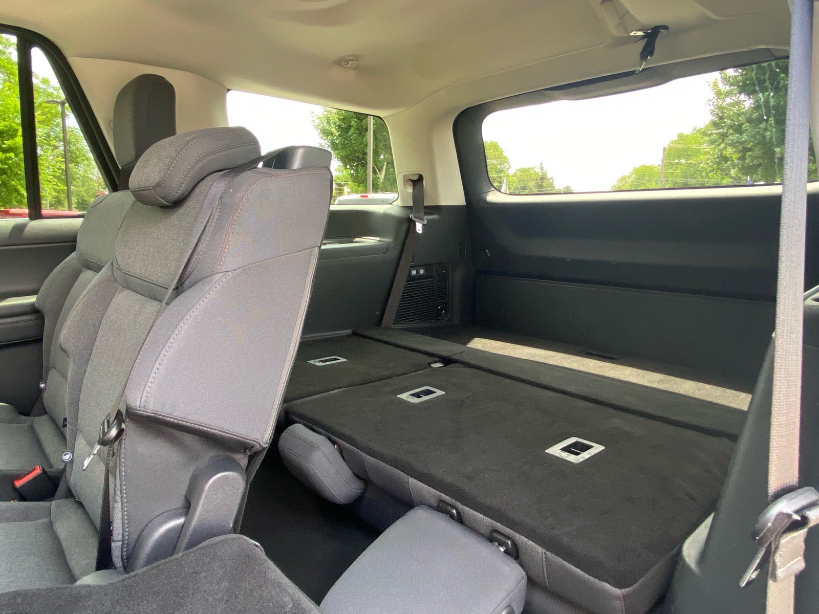 Certified 2025 Ford Expedition Active AWD/4WD image 21
