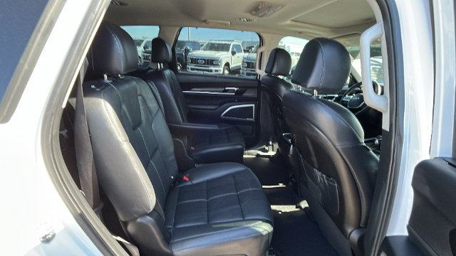Used 2022 Kia Telluride EX w/ EX Premium Package AWD/4WD image 13