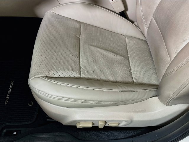 Used 2018 Subaru Outback 2.5i Limited AWD/4WD image 26
