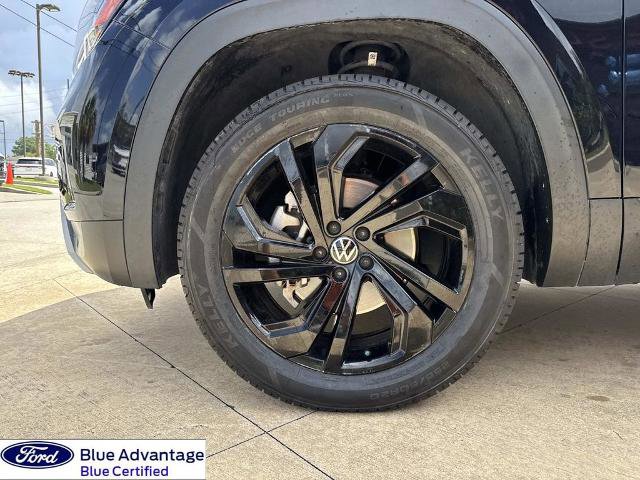 Used 2023 Volkswagen Atlas SE w/ Panoramic Sunroof Package image 7