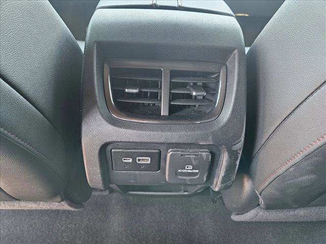 Used 2019 Chevrolet Blazer RS w/ LPO, Floor Liner Package FWD image 17