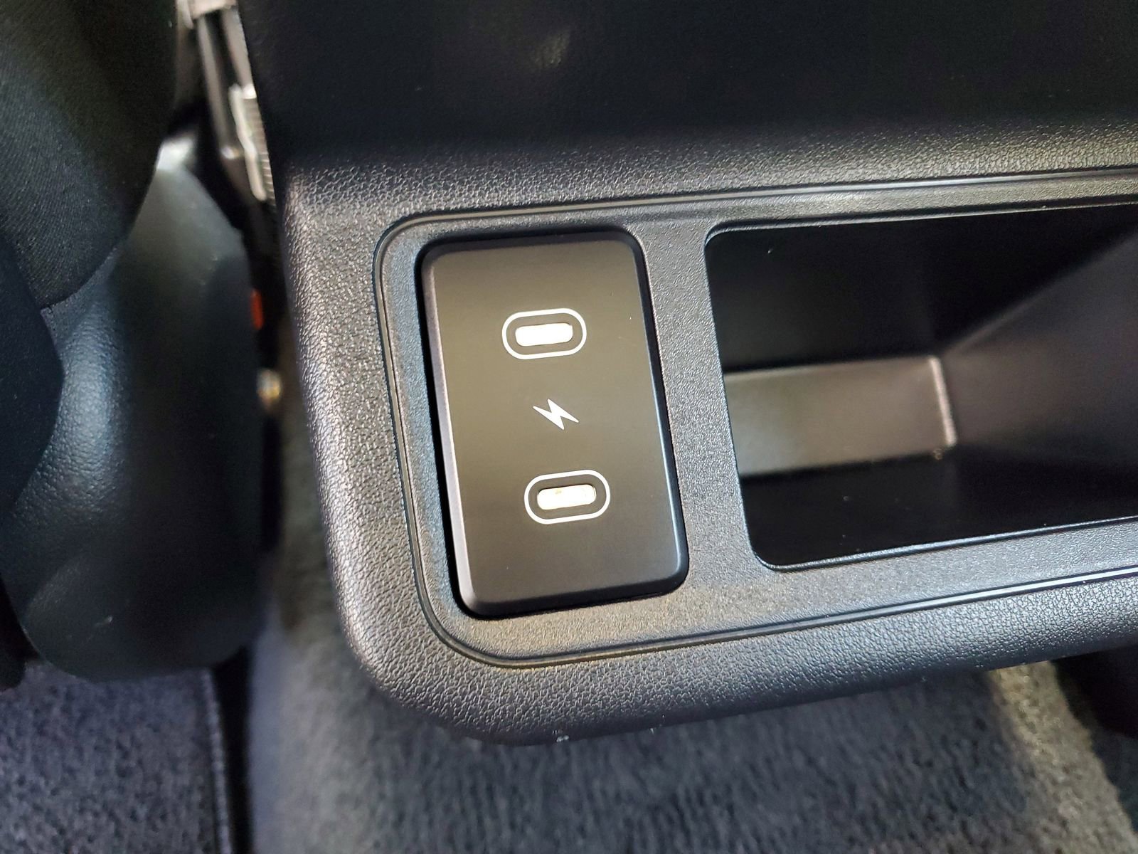 Used 2025 Kia K4 LX image 11