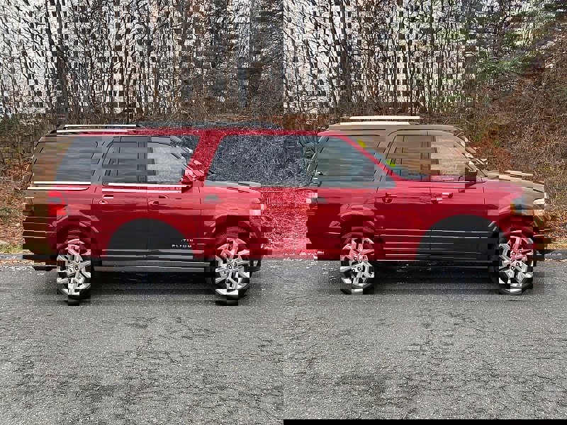 Certified 2017 Ford Expedition EL Platinum image 6