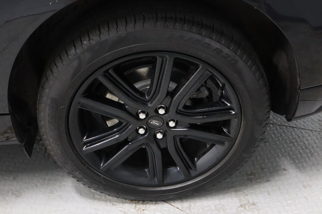 Certified 2024 Ford Edge ST-Line AWD/4WD image 19
