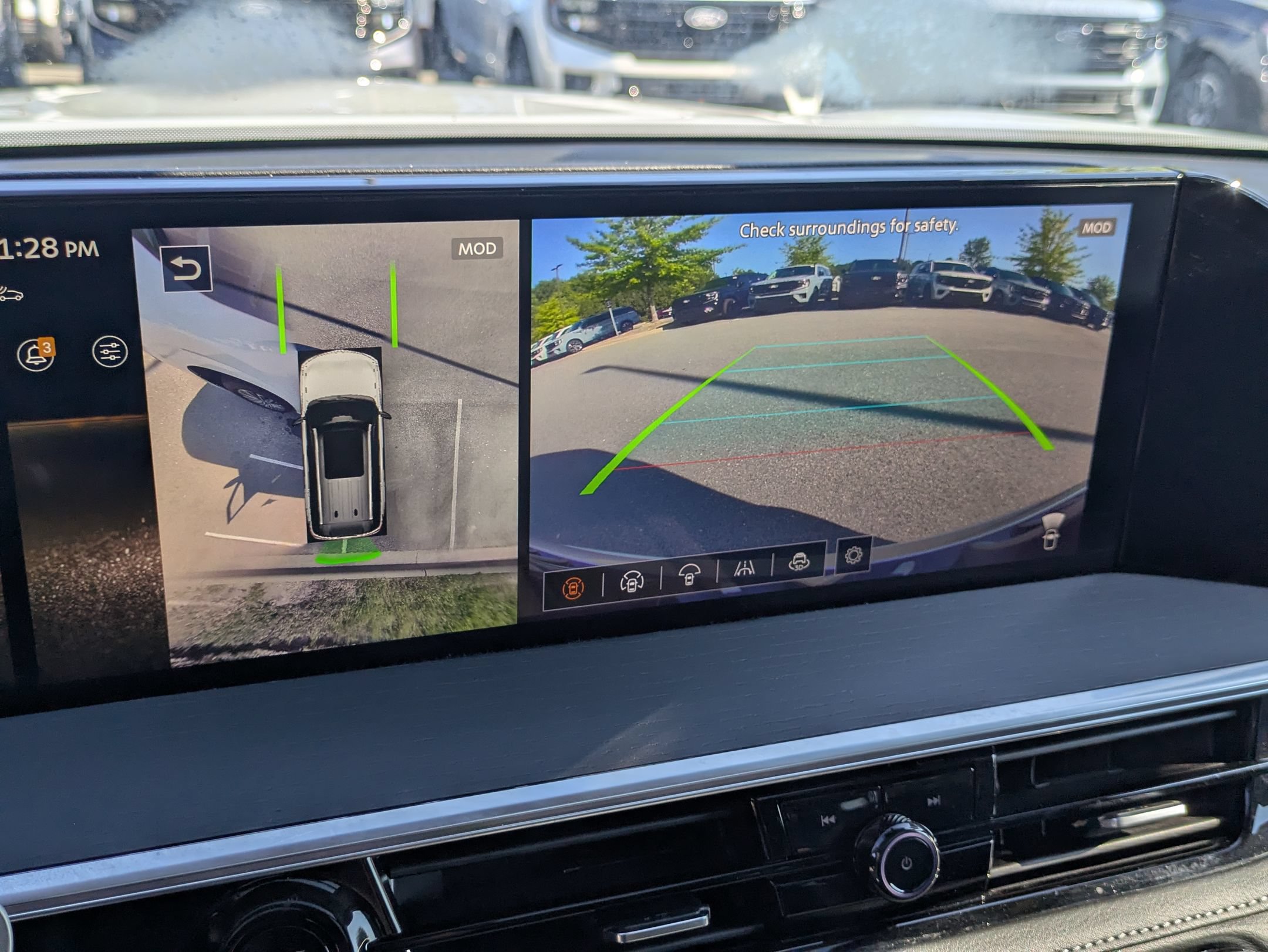 Used 2025 INFINITI QX80 Sensory AWD/4WD image 22