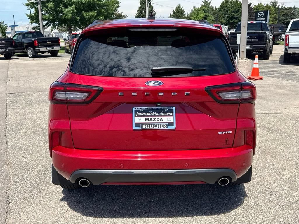 Certified 2024 Ford Escape ST-Line w/ Tech Pack #1 AWD/4WD image 4