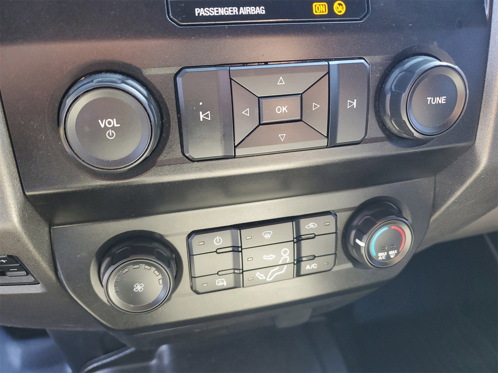 Certified 2020 Ford F250 XL w/ Power Equipment Group image 22