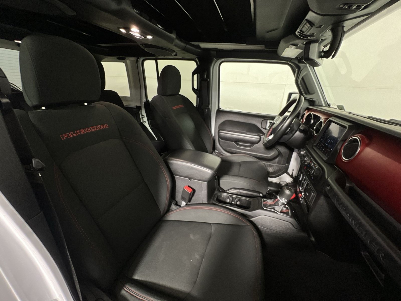 Used 2021 Jeep Wrangler Unlimited Rubicon AWD/4WD image 26