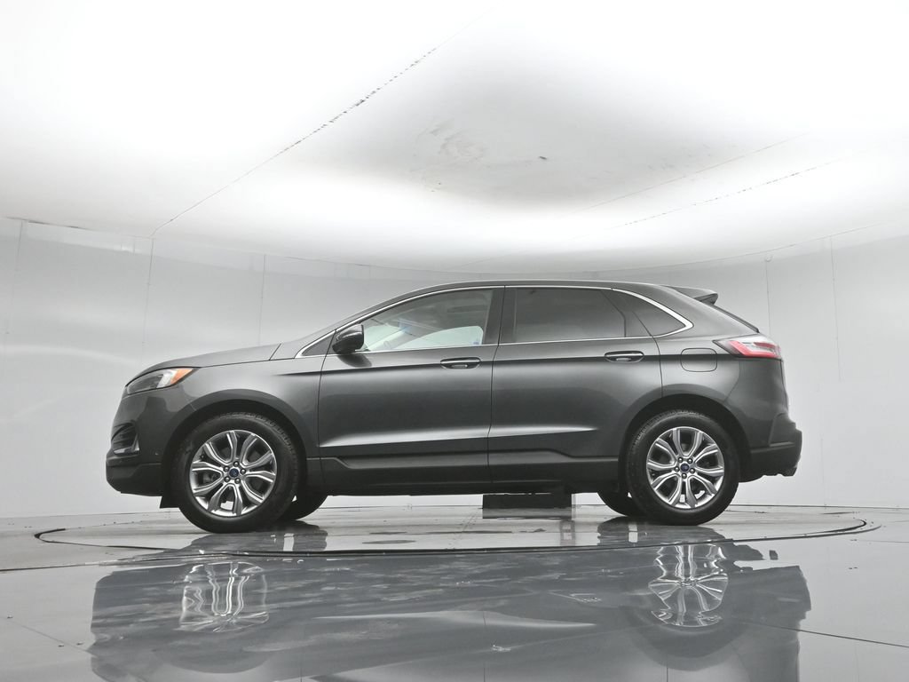 Certified 2020 Ford Edge Titanium w/ Equipment Group 301A AWD/4WD image 8