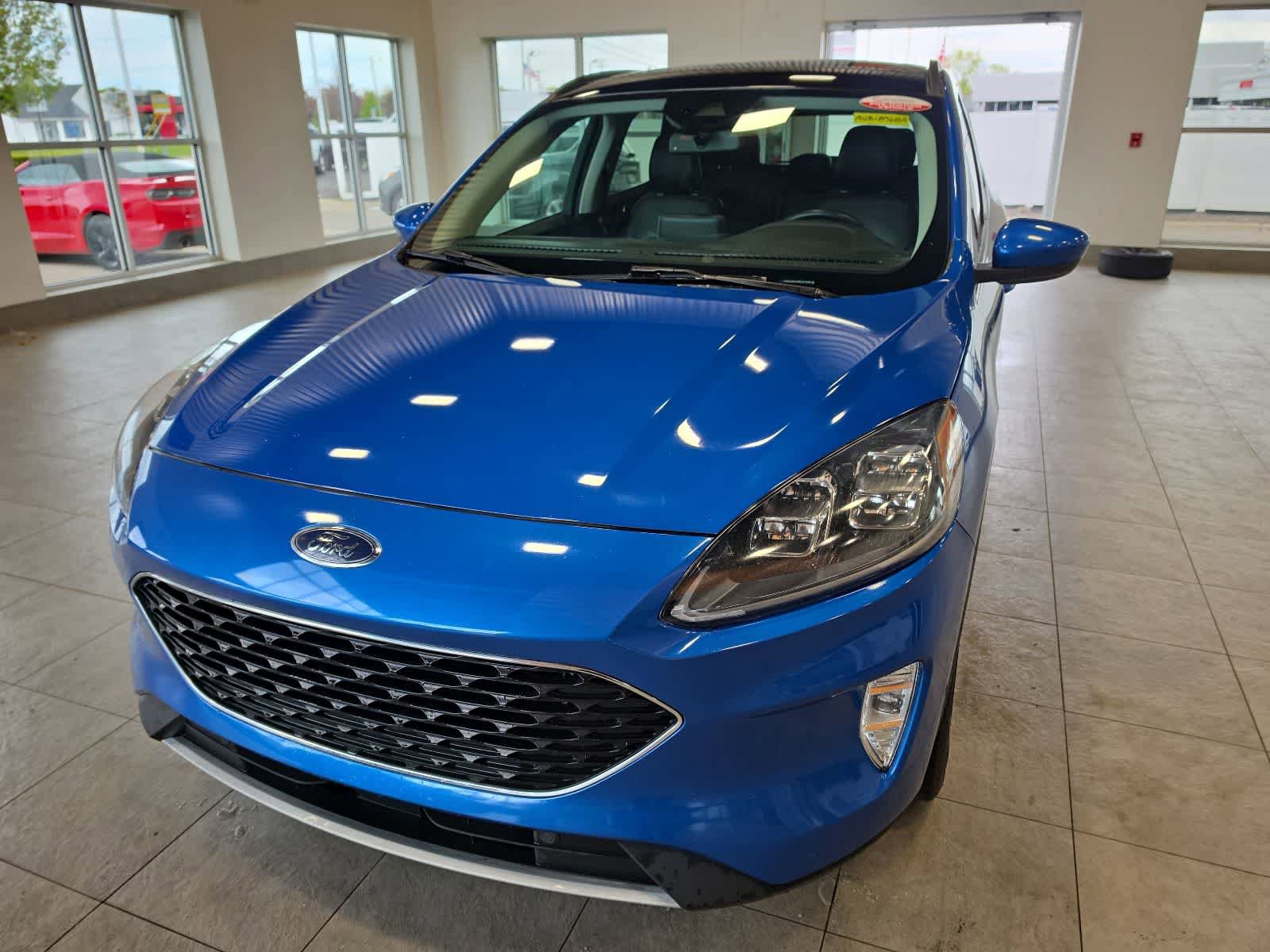 Certified 2021 Ford Escape Titanium FWD image 2