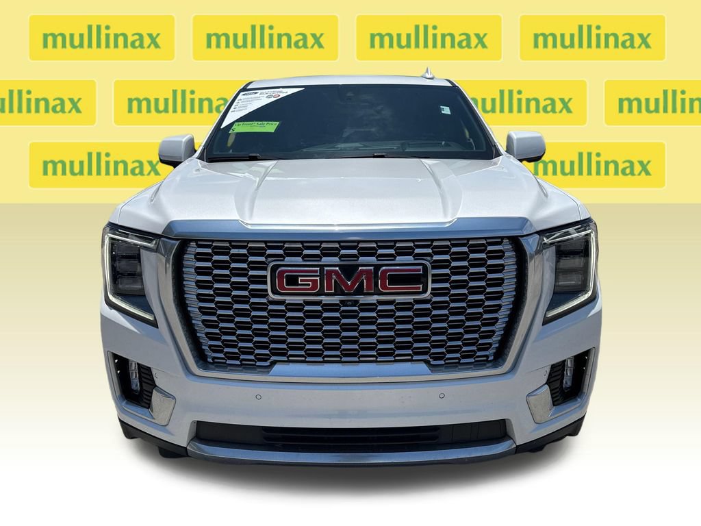 Used 2021 GMC Yukon Denali w/ Denali Premium Package RWD image 11