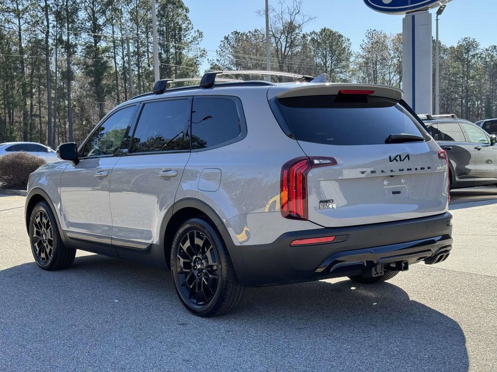 Used 2022 Kia Telluride SX w/ SX Prestige Package image 2