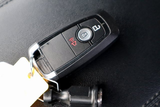 Certified 2022 Ford Edge SE w/ Black Appearance Package image 33