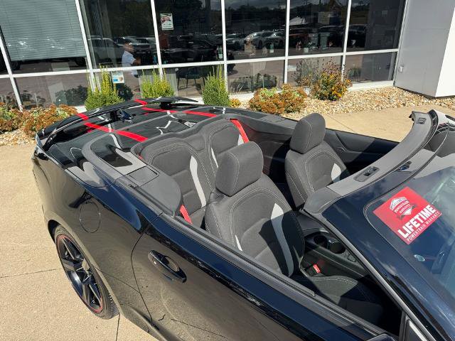 Used 2022 Chevrolet Camaro LT w/ RS Package image 11