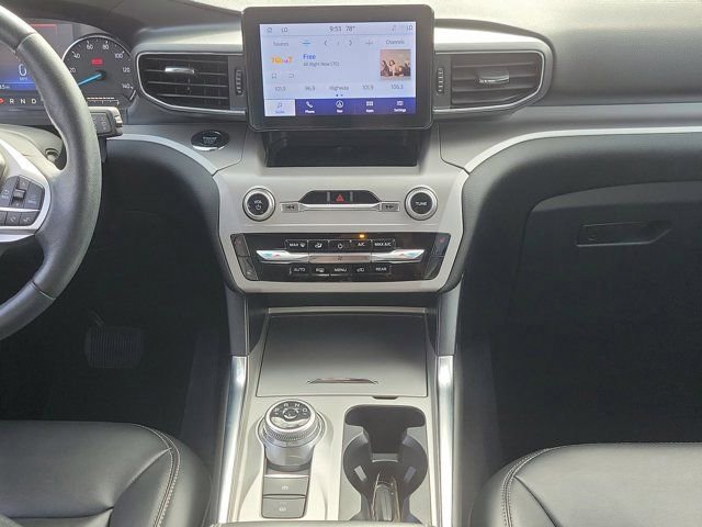 Certified 2023 Ford Explorer XLT w/ Equipment Group 202A RWD image 21