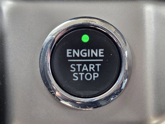 Certified 2022 Ford Expedition XLT image 17