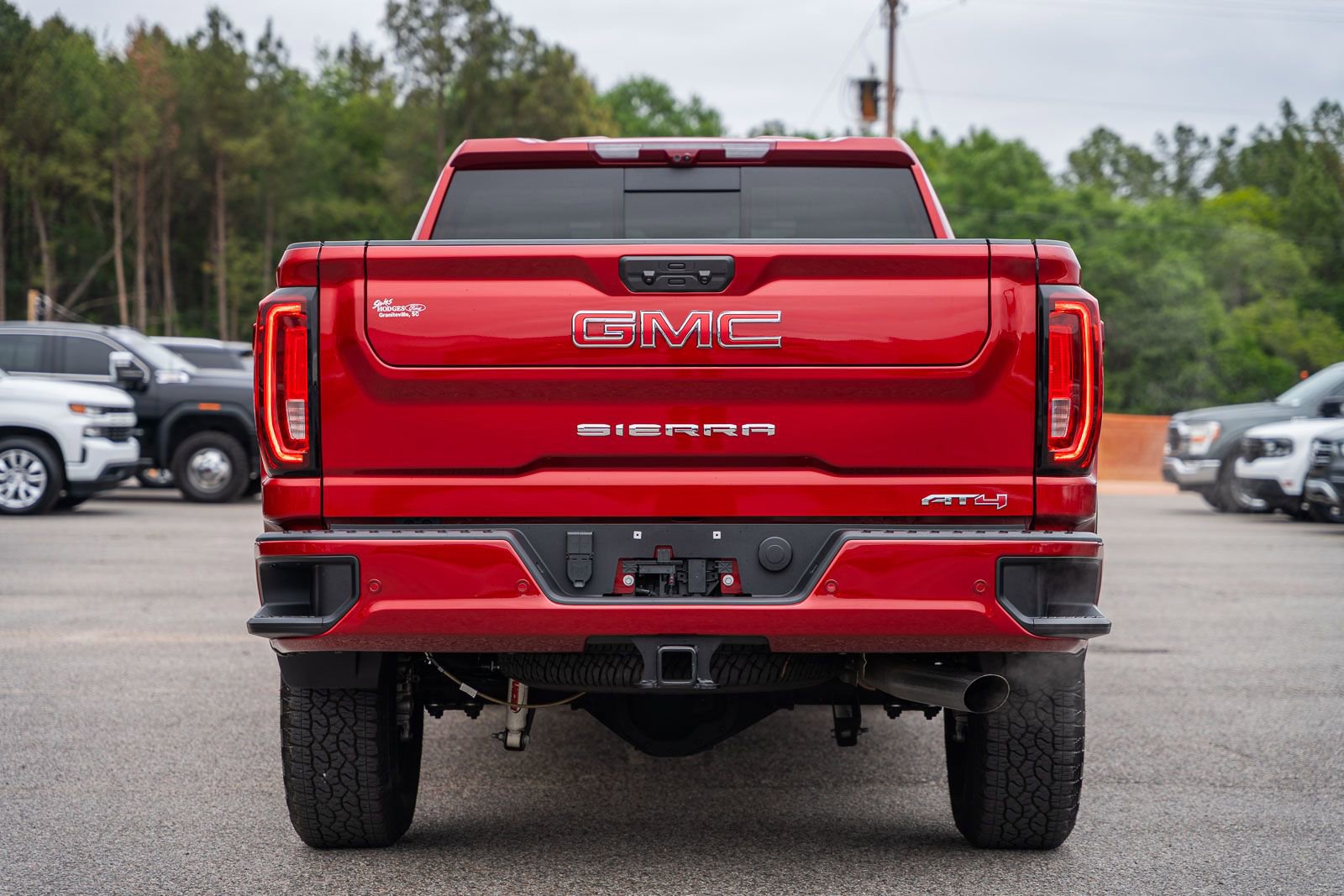 Used 2022 GMC Sierra 2500 AT4 w/ AT4 Premium Plus Package AWD/4WD image 12