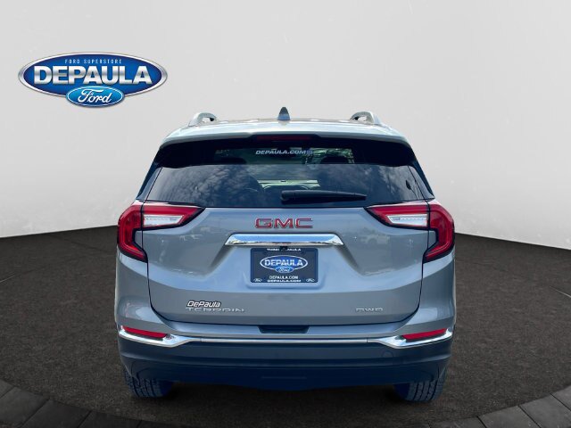 Used 2023 GMC Terrain SLT w/ Infotainment Package II AWD/4WD image 5
